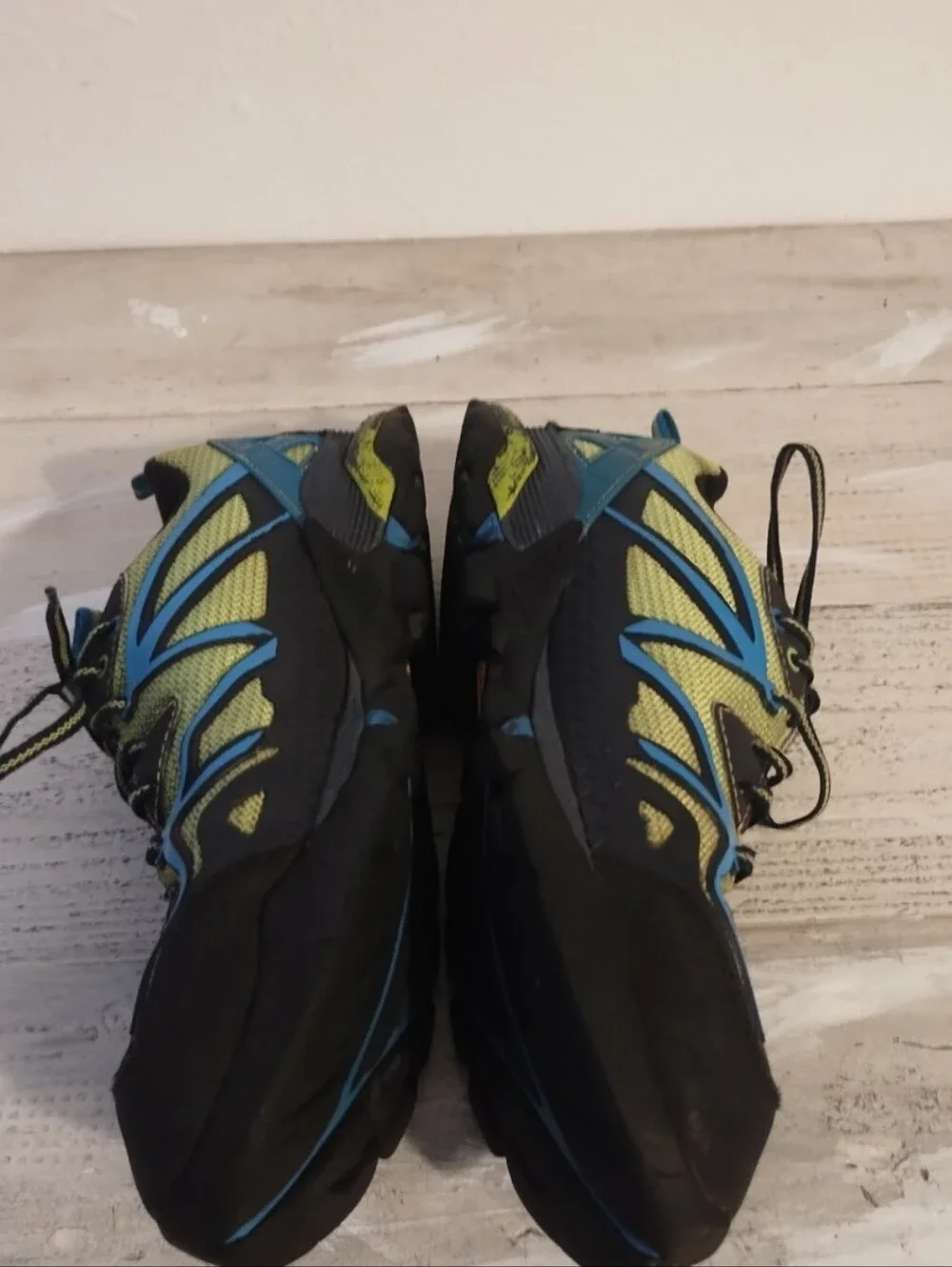 merrell capra sport hiking shoe( U.S.A size 10.5men) black and lime green used